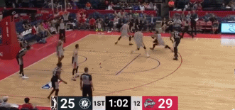 周琦钉板大帽对手