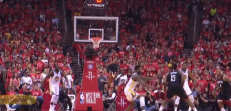 3、哈登疑似被投篮犯规