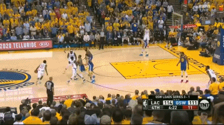 一轮季后赛两次打哭勇士的男人！这是洛杉矶最强的23号啊