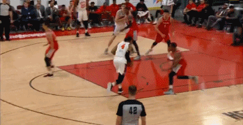 发展联盟中不幸受伤