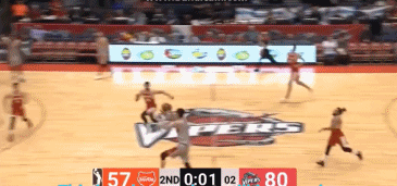 周琦超远压哨三分