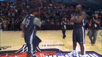 奥尼尔在明日世界音乐节上彻底玩嗨了！他一直是这方面的天才