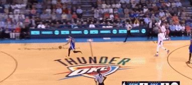 库里:不装了,我是扣将我摊牌了!请叫我金州拉文