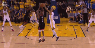 回放-火勇G1四大争议！哈登疑似2次被垫脚，登炮没有圆柱体？