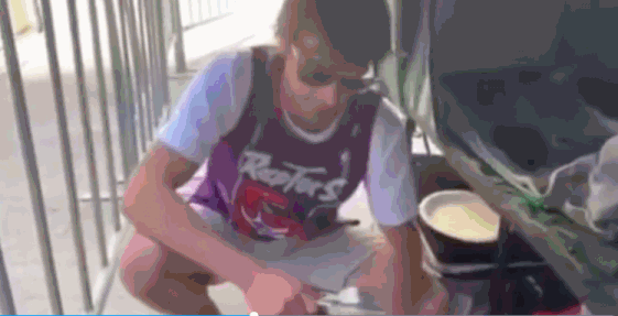 总决赛G5开打还有2天，猛龙球迷已经在侏罗纪公园外扎帐篷排队了!