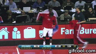 兄弟你套了几件衣服？