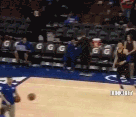 西蒙斯进三分了！