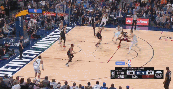 史诗级拉杆！哈里斯太帅我能看十遍！慢镜回放每一帧都美如画