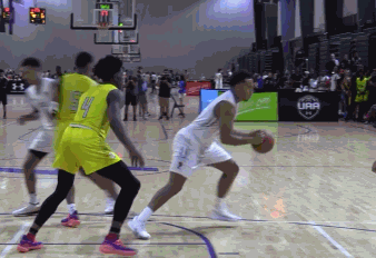 不敢撞怕他断!2米13只有172斤!瘦成这样却场均5.8帽!全美最强中锋