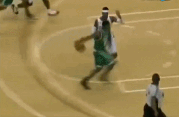 湖人内讧？詹姆斯飞起盖隆多！那一瞬间老詹脑子里全是这些画面