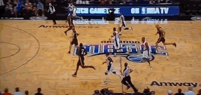 那些被误伤的NBA裁判！布泽尔世人皆知,杜兰特一头扎女裁判怀里！