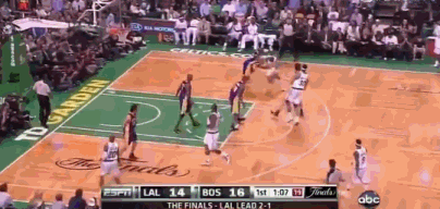 那些被误伤的NBA裁判！布泽尔世人皆知,杜兰特一头扎女裁判怀里！