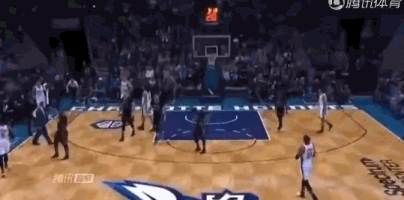 那些被误伤的NBA裁判！布泽尔世人皆知,杜兰特一头扎女裁判怀里！