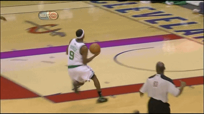 湖人内讧？詹姆斯飞起盖隆多！那一瞬间老詹脑子里全是这些画面