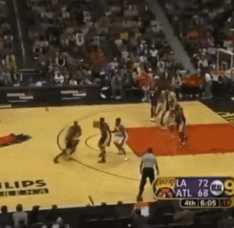 太帅!07年巅峰科比连中5球!单打乔+包夹全不行,最后他摇起了手指