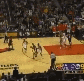 太帅!07年巅峰科比连中5球!单打乔+包夹全不行,最后他摇起了手指