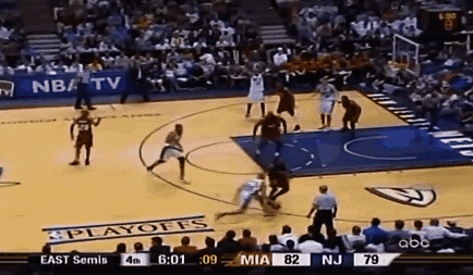 抢断快攻一条龙