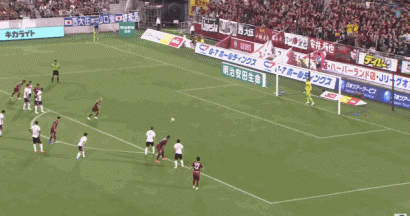 伊涅斯塔点球破门