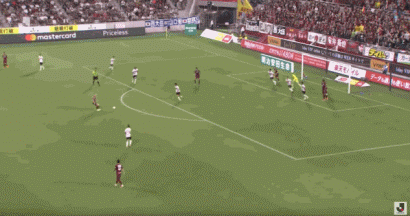 伊涅斯塔远射破门