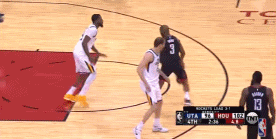 保罗打板压哨三分