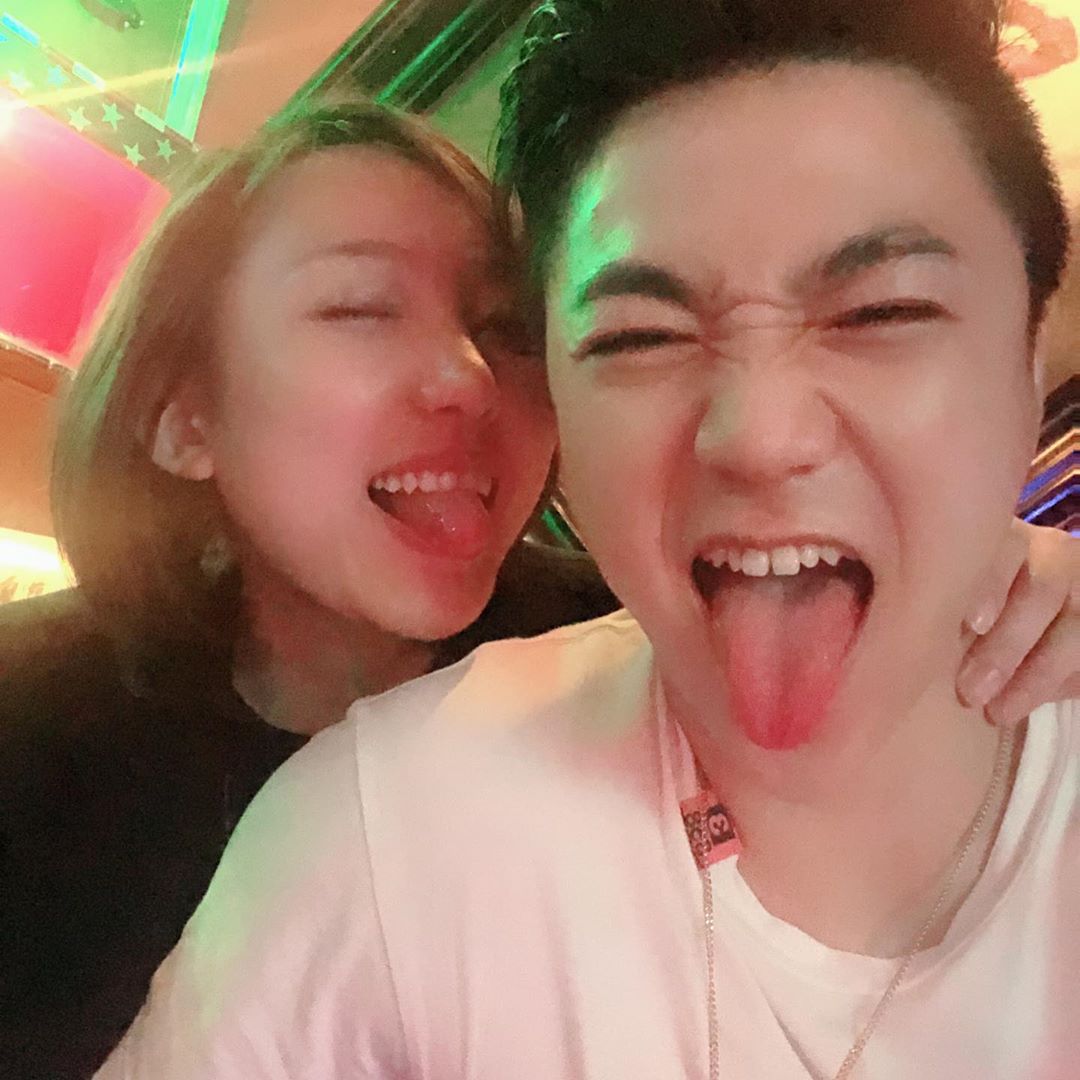 中甲美女老总恋情曝光 男友是健身狂魔