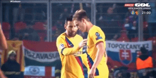 咋想？丢球后梅西久久盯着巴帅