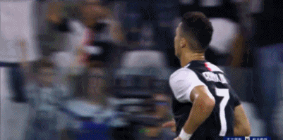 又三岁了！C罗爆笑庆祝开涮VAR