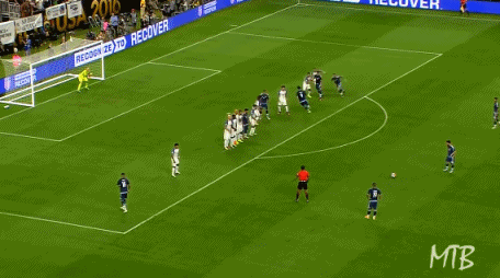 奇了！梅西6次争这奖 竟然全输