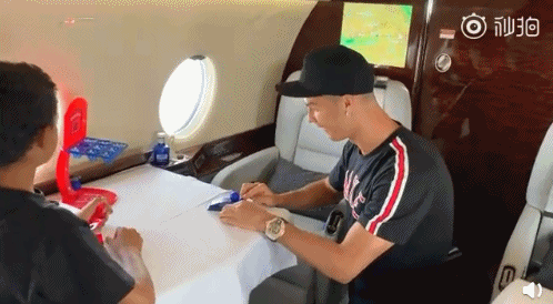 C罗顶多三岁！爆笑陪儿子玩耍