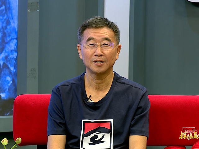 视频-探路英雄:专访新丝路时尚集团创始人李小白_手机新浪网