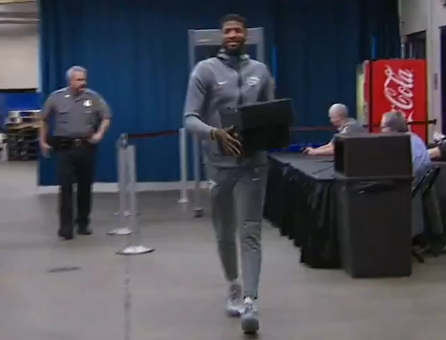 泡椒领到新球心里美滋滋