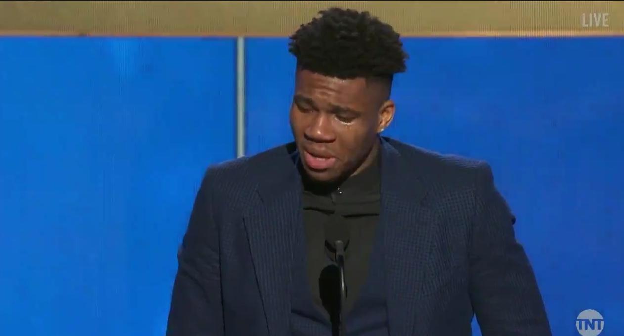 字母哥获常规赛MVP