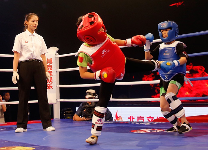 萌娃孙世杰进攻有模有样