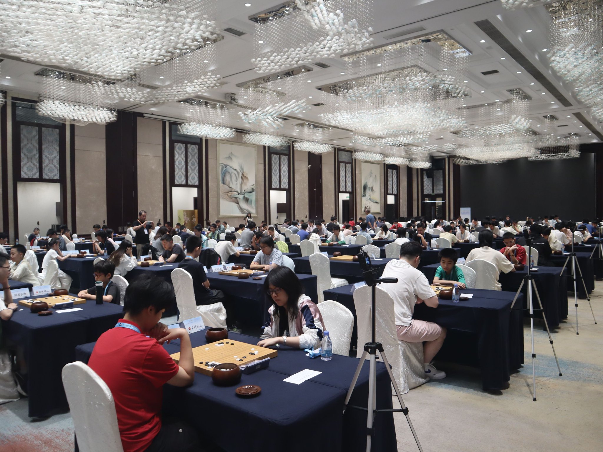 周懒予杯吴依铭胜马靖原升八段 邱禹然等四连胜