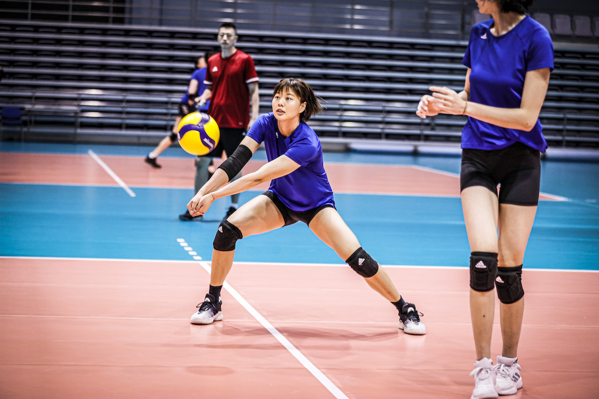 中国女排:备战照片新鲜出炉 参赛名单仍存悬念__财经头条