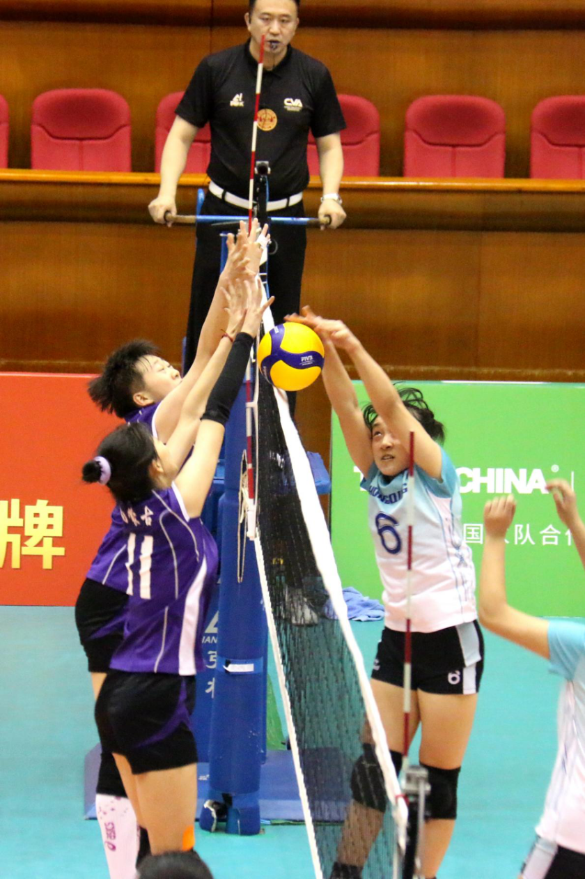 十四运会青年女排漳州赛区第二日比赛综述