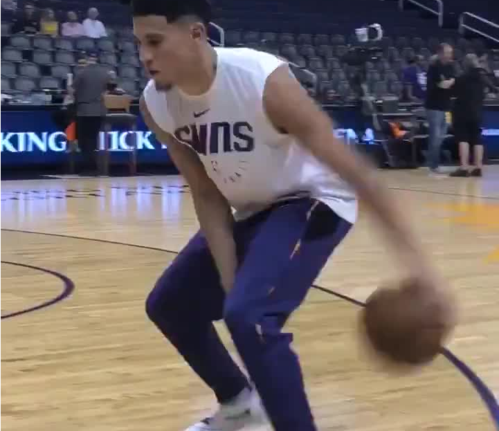 布克赛前热身球感真棒！