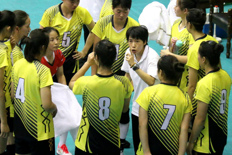 十四运会青年女排漳州赛区第二日比赛综述