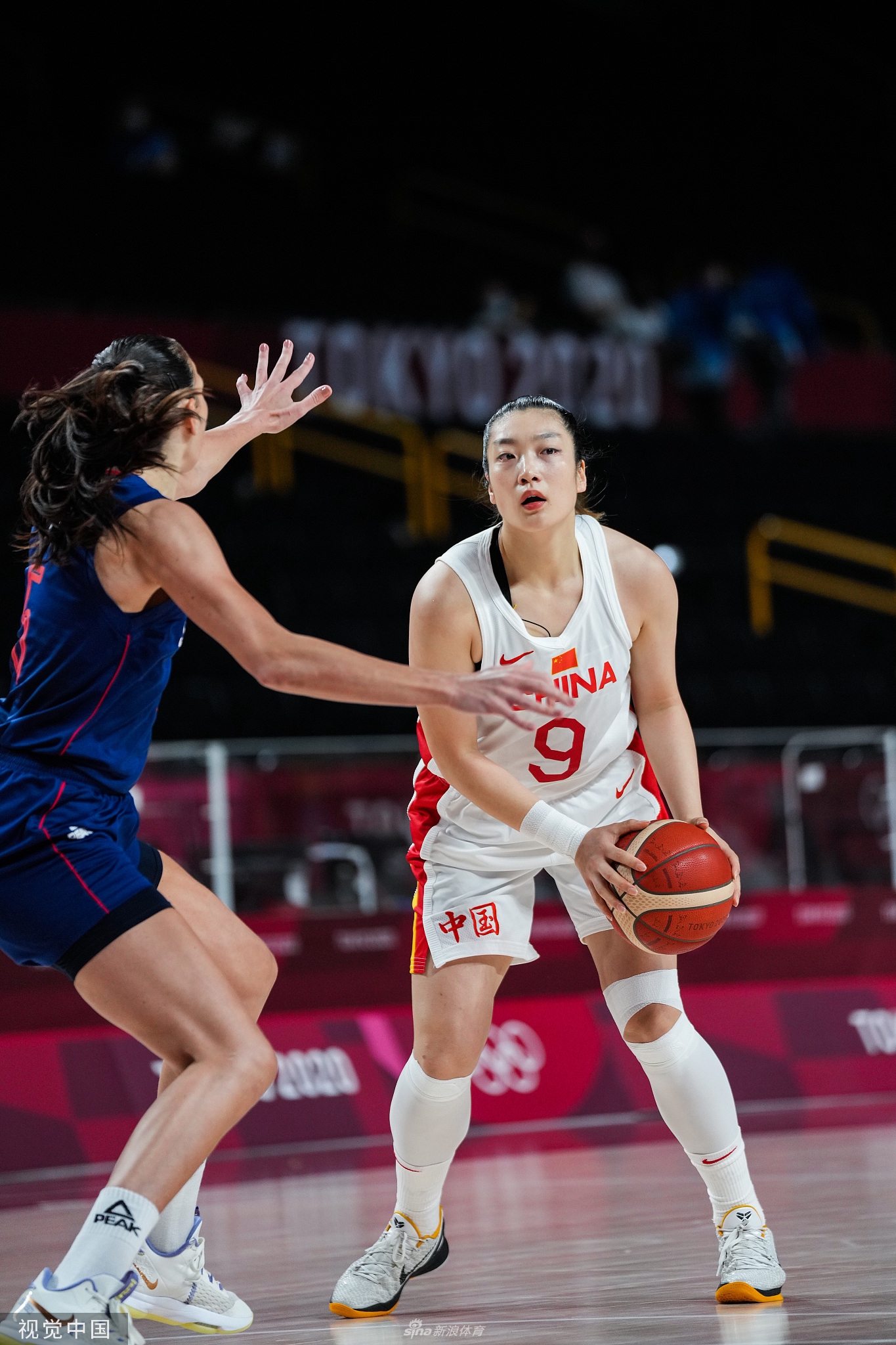 中国女篮70-77塞尔维亚 止步八强