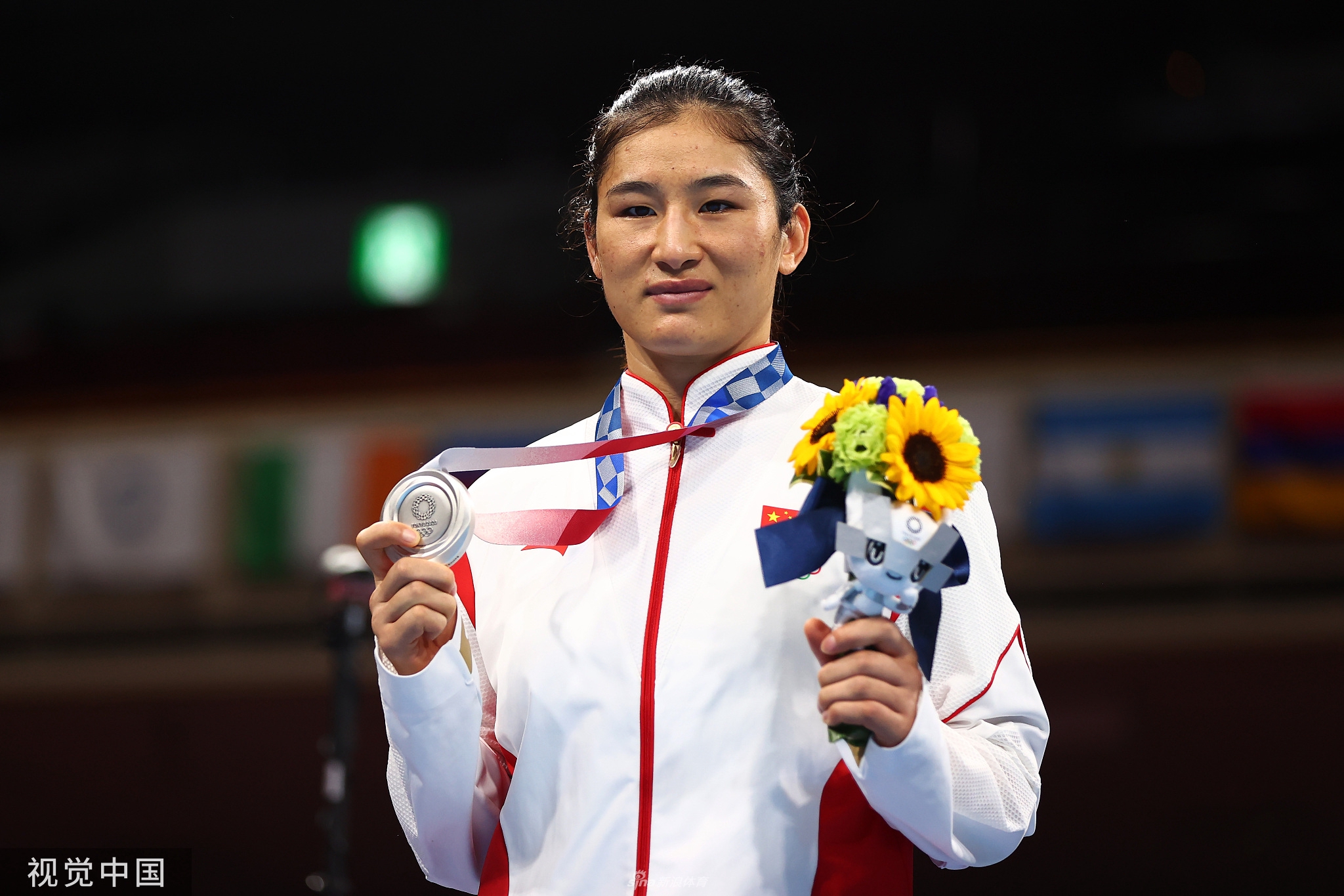 奥运拳击女子中量级决赛:李倩银牌收官