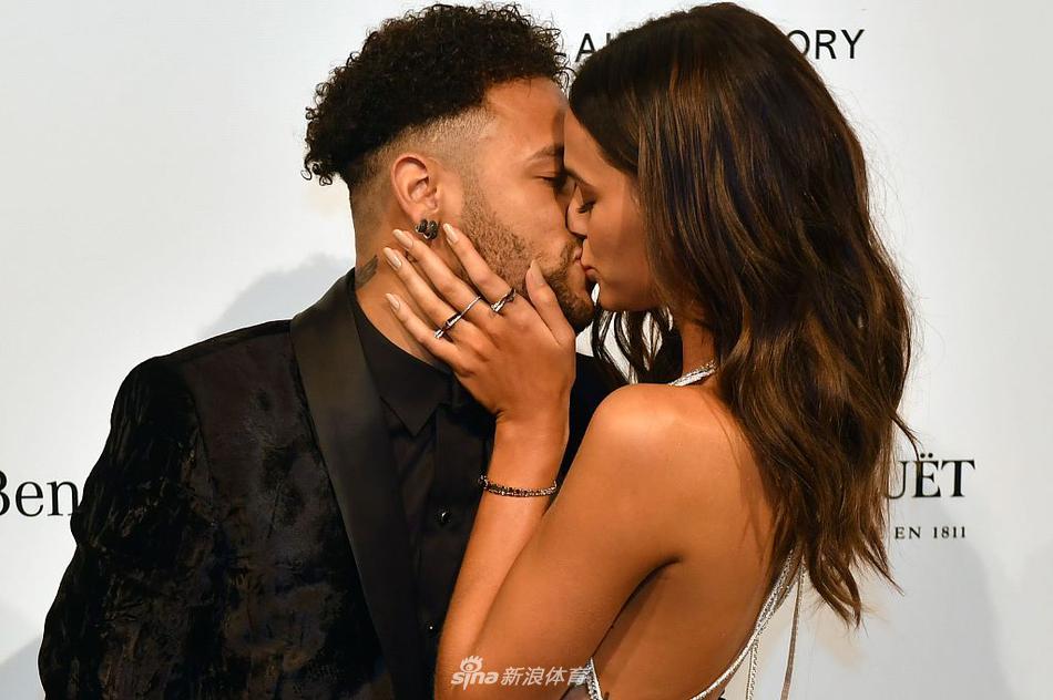 盘点2018世界杯绝色太太团怎能错过