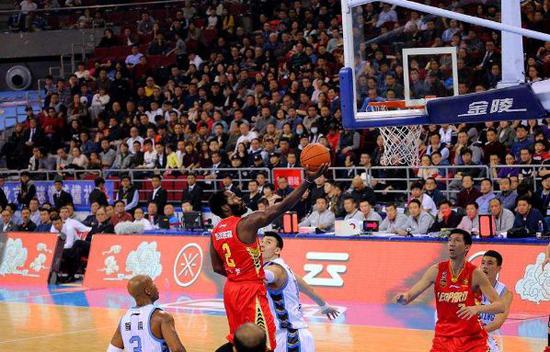 三大球联赛改革:每晚都有CBA看成为了习惯