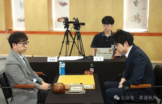韩国瑜碰不得？侯友宜、赵少康、江启臣粉墨登场，郑丽文表态亮了v1.9.2 安卓手机版