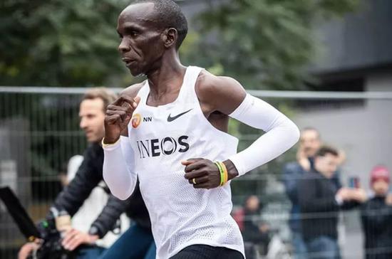 基普乔格伟大的背后 是常人难以想象的自律