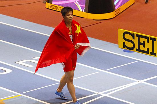 2018伯明翰世界室内田径锦标赛男子60米，苏炳添破亚洲纪录夺银 。