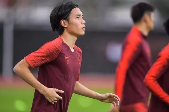 张修维:进国足是我踢球的最大动力 国家队是明