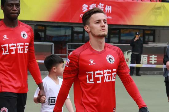 古斯塔沃:我看到年轻队员的潜力 今年就能拿好