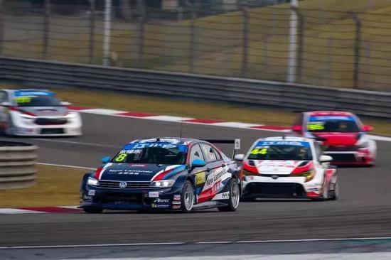 CTCC R7上赛站：荷夫夺冠 张臻东重回积分榜首