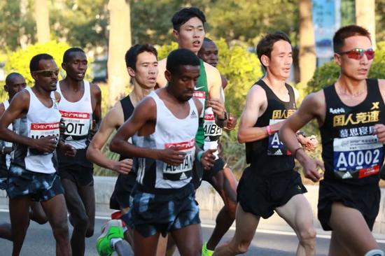 以赛代练董国建状态一般彭建华 结果双双210