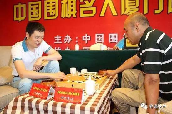 两人激斗数十年